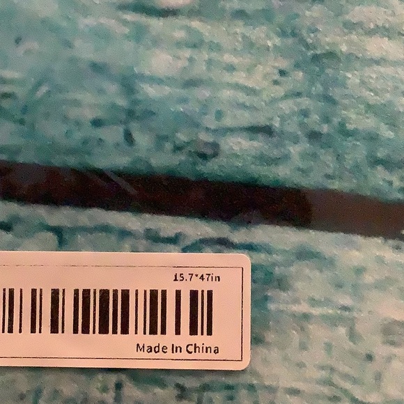 Starfish & shells padded mat. Measures @ 47” x 15.7”. Very soft! New in bag! 🐚 - Picture 2 of 2